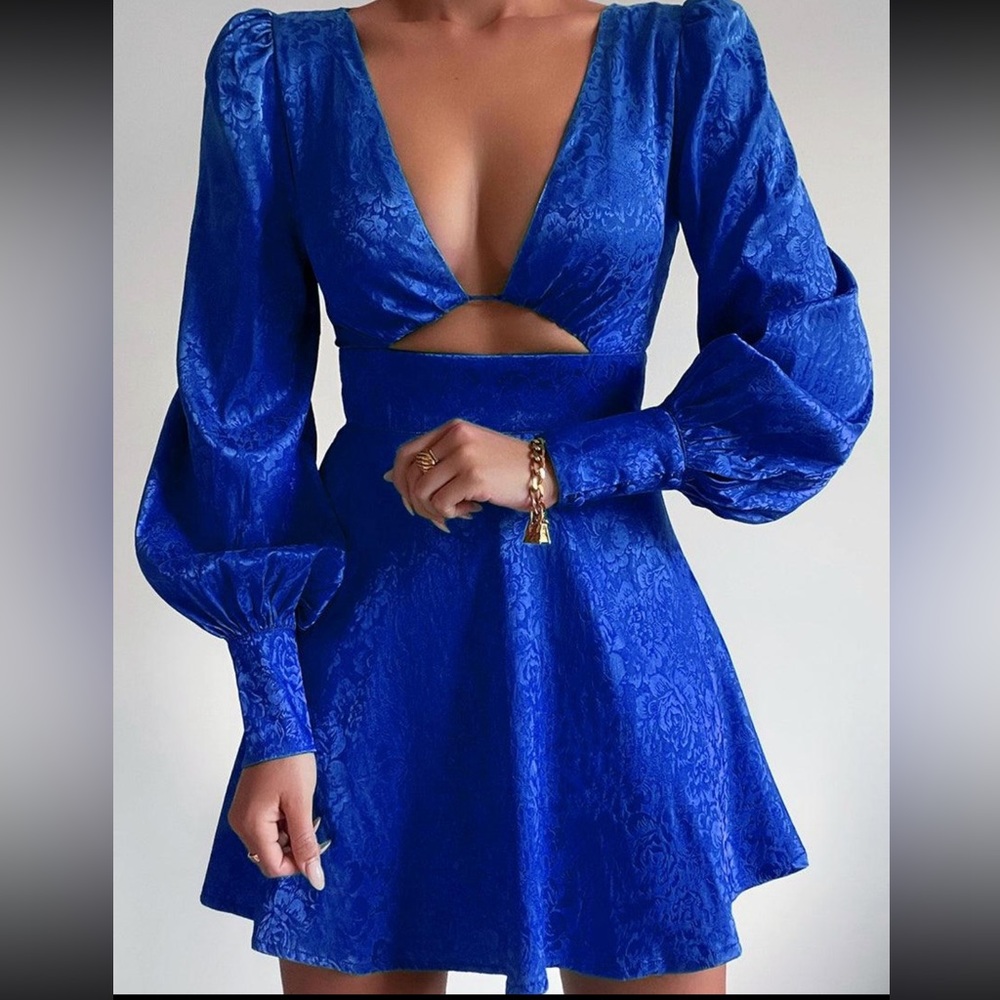 Jaus blue dress worn once. Doesn’t come with tags